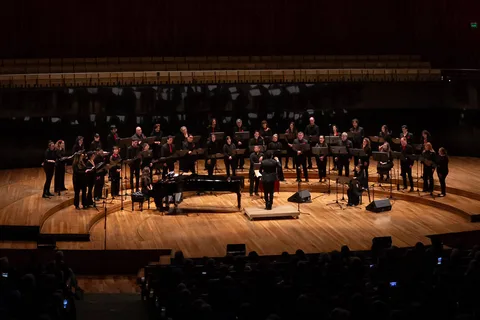 Dos voces de América, por el Coro Nacional de Música Argentina y la Sinfónica de la Universidad del Salvador